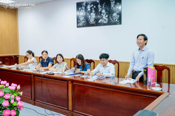 Trường Đại học Nha Trang tổ chức tư vấn tuyển sinh và học tập kinh nghiệm tại các cơ sở giáo dục và doanh nghiệp